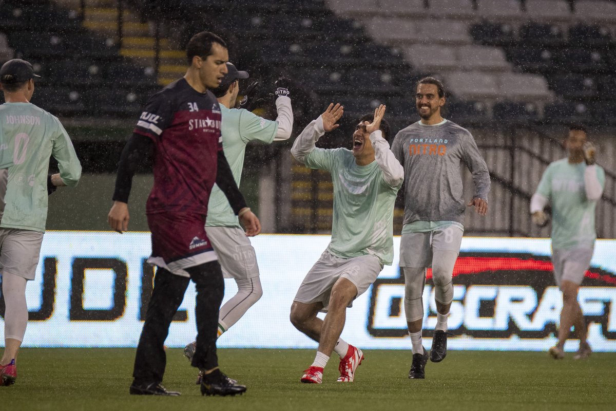 watchUFAtv's tweet photo. Layouts rain or shine ☔️

Eli Friedman with the big goal 

📸 John King @flatballphotos https://t.co/Fm7CGcfaq2