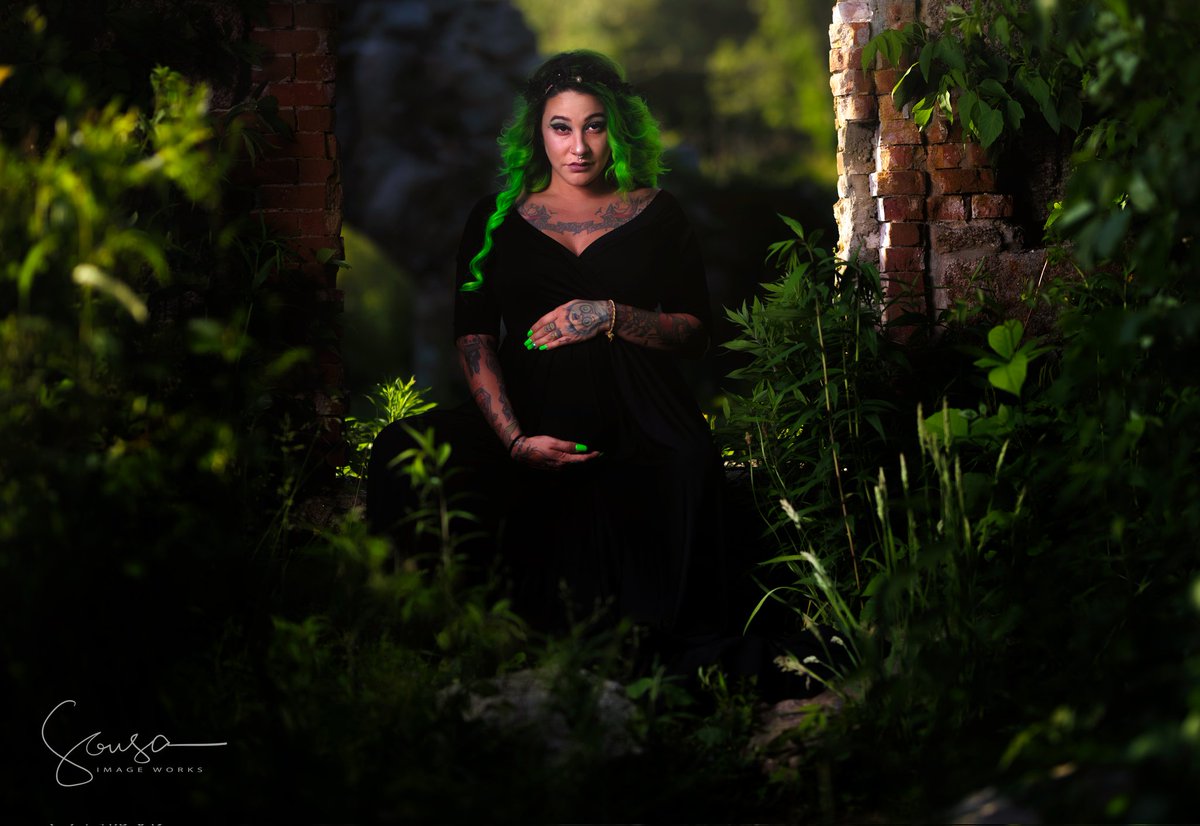 sousaimageworks's tweet photo. #maternity session at an old factory ruin #outofthebox #photography #photographer #maternityphotography #massachusettsphotographer #rhodeisland #rhodeislandphotographer #foto #fotografia #expecting #sousaimageworks https://t.co/2GXadqizJz https://t.co/0w52nvknvC