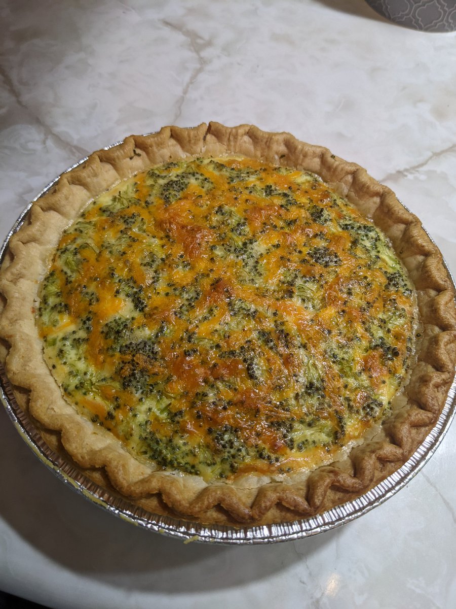 NixiKSims's tweet photo. Perks of working from home are that I can just make a whole quiche for breakfast https://t.co/geuVaRZBVJ