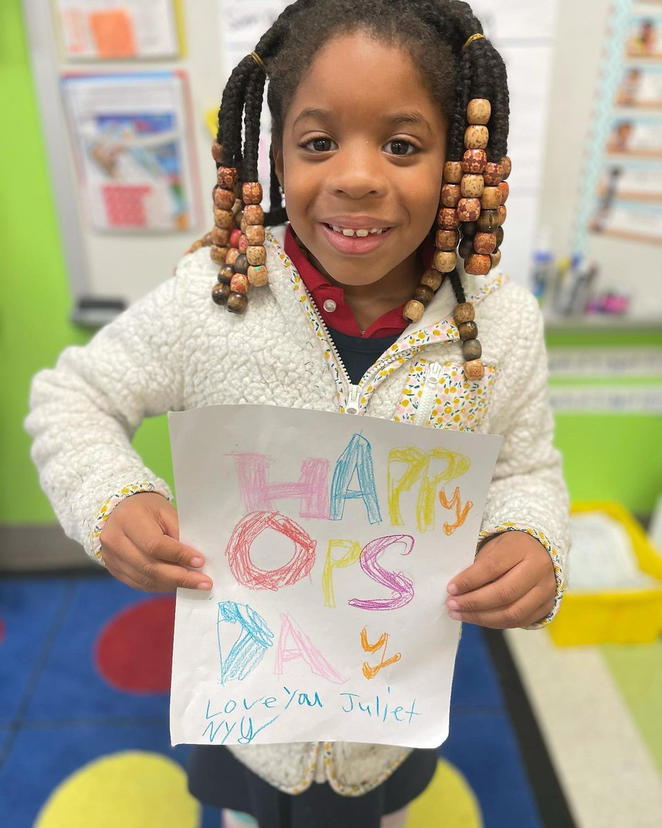 KIPPNYC's tweet photo. Ops Appreciation at KIPP Academy Elementary School! #OperationsAppreciationWeek ❤️🖍️🙏 https://t.co/rxOZpQBYUC