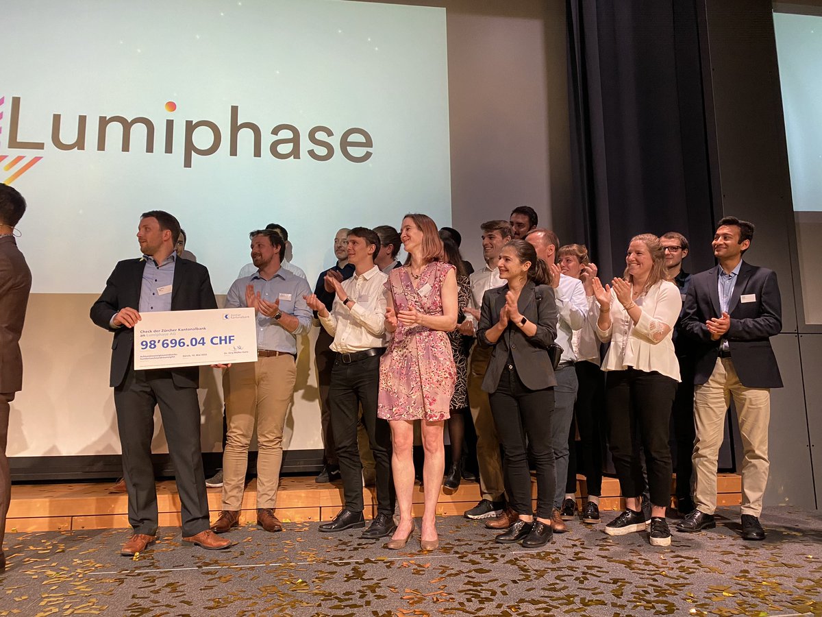 technopark_zh's tweet image. 🏆 And the winner is 🏆 @lumiphase wins the ZKB Pionierpreis Technopark 2022 #pionierpreis Congrats to the other finalists @IsochronicRobot and #LifeMatrix