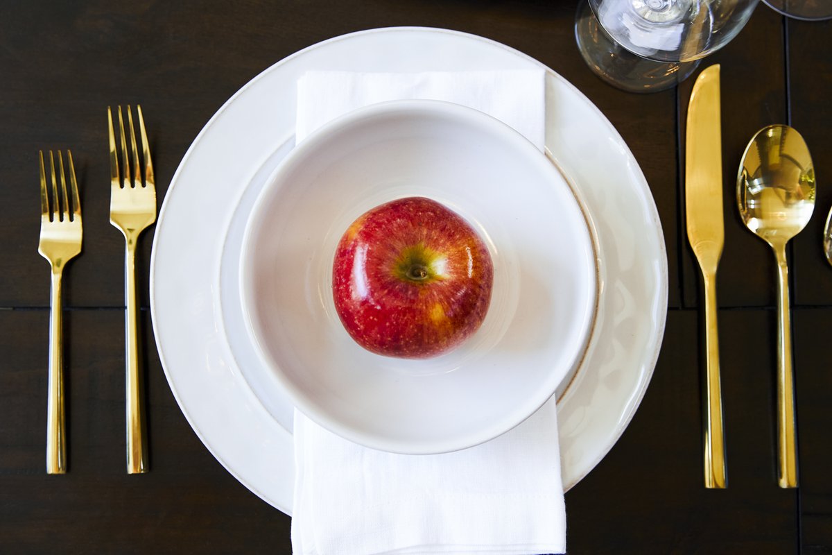EnvyApples's tweet photo. Savor every extraordinary bite 🍎
Discover Envy in a store near you: https://t.co/PvXWu551xZ
#Envyapples #apples #Envyapple #biteandbelieve #savoreverybite #sliceandshare #DiscoverEnvy #DeliciousAndNutritious #anappleaday #extraordinary https://t.co/Q6tkJ3ByqN