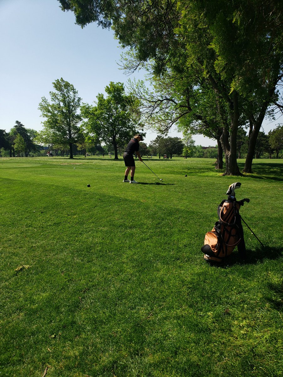 oriole_golf's tweet photo. And we are all off and running at the League tournament. Hot and windy in Wellington today, fingers crossed we bring home the AVCTL D3 title! https://t.co/k0Xt3lGmF2