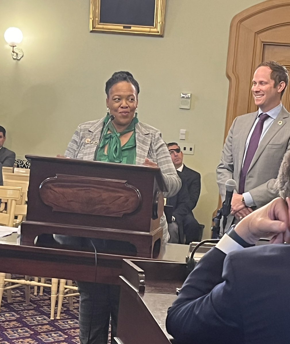 RepWeinstein's tweet photo. .@Juanita_Brent appreciation post. She is an amazing colleague and friend, and I love working with her! https://t.co/8Dmc22uu4K