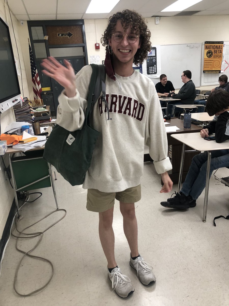 BcCouncil1's tweet photo. @addyrayh has left @BradleyCentral as a student for the last time. Our student body President is officially done! We can’t wait to hear your Valedictorian speech at graduation Saturday! https://t.co/OqaDHZf1tC