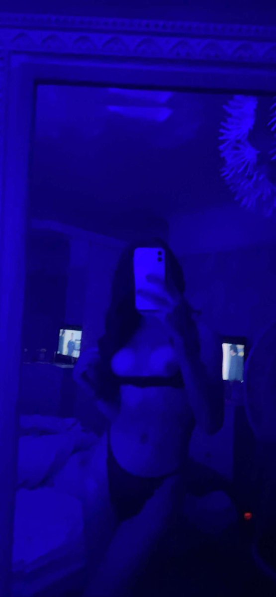 daddyadam444's tweet photo. π€·ββοΈ #nsfwtwt #bogass #fuckme #horny https://t.co/IviKtMPxH9