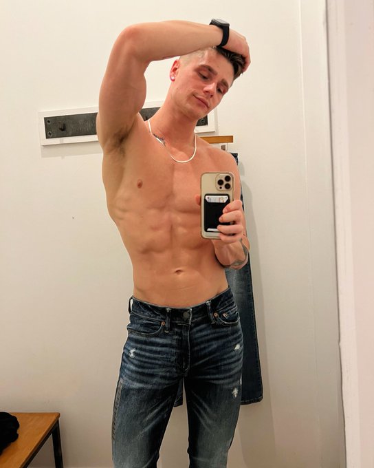 I spent way too much money shopping 💰😜 https://t.co/vDJZPgy3kf