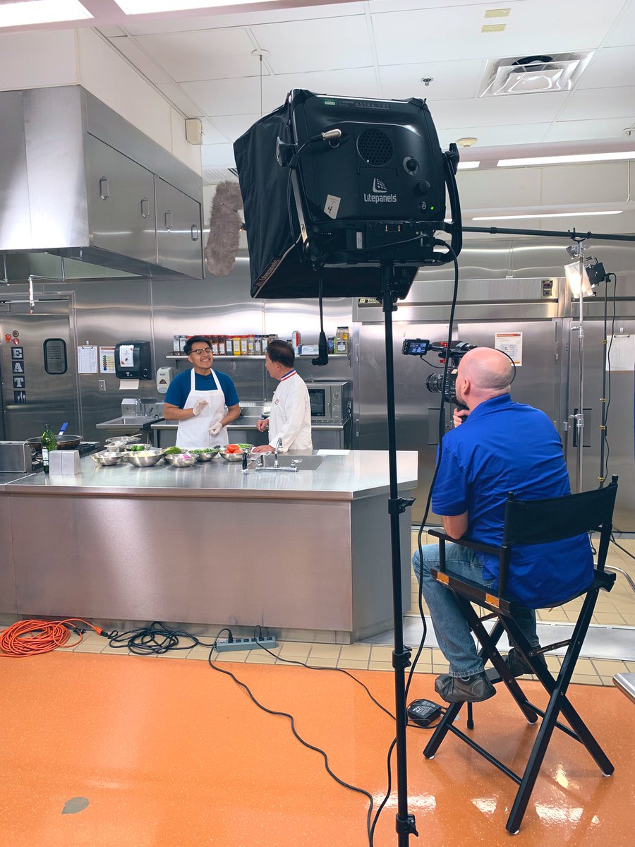 VegasPBS's tweet photo. On location @swctacommunity working on a new project with @ClarkCountySch students and #ChefMartinYan The #GreatVegasRecipe will premiere summer! 🥙👨🏻‍🍳🌶 https://t.co/rerRyBRTf4