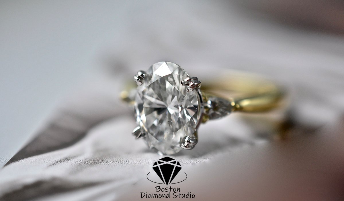 BostonDiamond's tweet photo. 2.00Carat D-VVS2 Ethically sourced LAB Diamond with exquisite beauty!
Book your consultation @ https://t.co/XTKl6UySIx or call us @ (617) 227-1559
#labgrowndiamonds #labgrowndiamondring #labgrowndiamondjewelry #labdiamonds #labdiamondring๐๐๐ฅ #jewelersbuilding #boston https://t.co/4WkVJUyZXA
