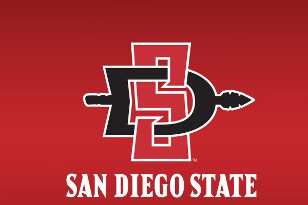 imktbtw's tweet photo. After a great conversation with @SpiceBoy408 @CaliBloodLine81 @coachsumlerSDSU I am blessed to receive my 1st D1 offer from @AztecFB ! @DEdgeFootball @papirican21 @AZcoachHenri https://t.co/aEarchK57K