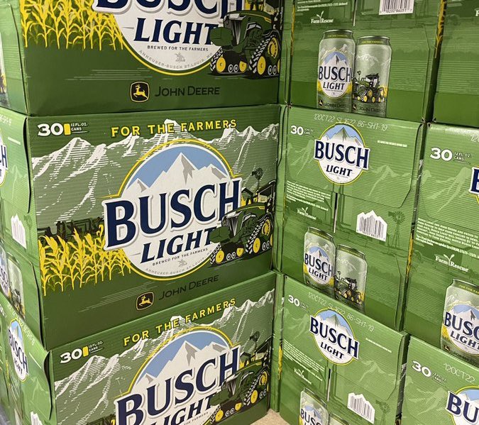 kibblemansam's tweet photo. Curious when the 24pk @JohnDeere @BuschBeer will be hitting the ground because all I’ve seen so far is 30 racks, and those aren’t distributed in MN (that I’ve ever seen.) Guess I’ll have to call Snowman, get in the Trans Am and head for the border. #thisplaceisaprison https://t.co/vokXMbWvTE