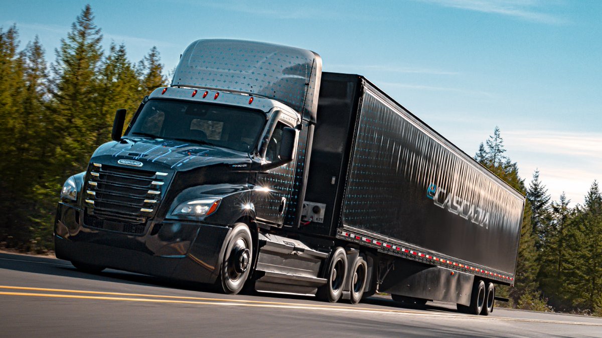 The new #eCascadia electric semi truck brings superior performance, exceptional driver comfort and smart, automated safety systems all together. Learn more at bit.ly/3xKsdlU #ThePowerBehindTheSwitch