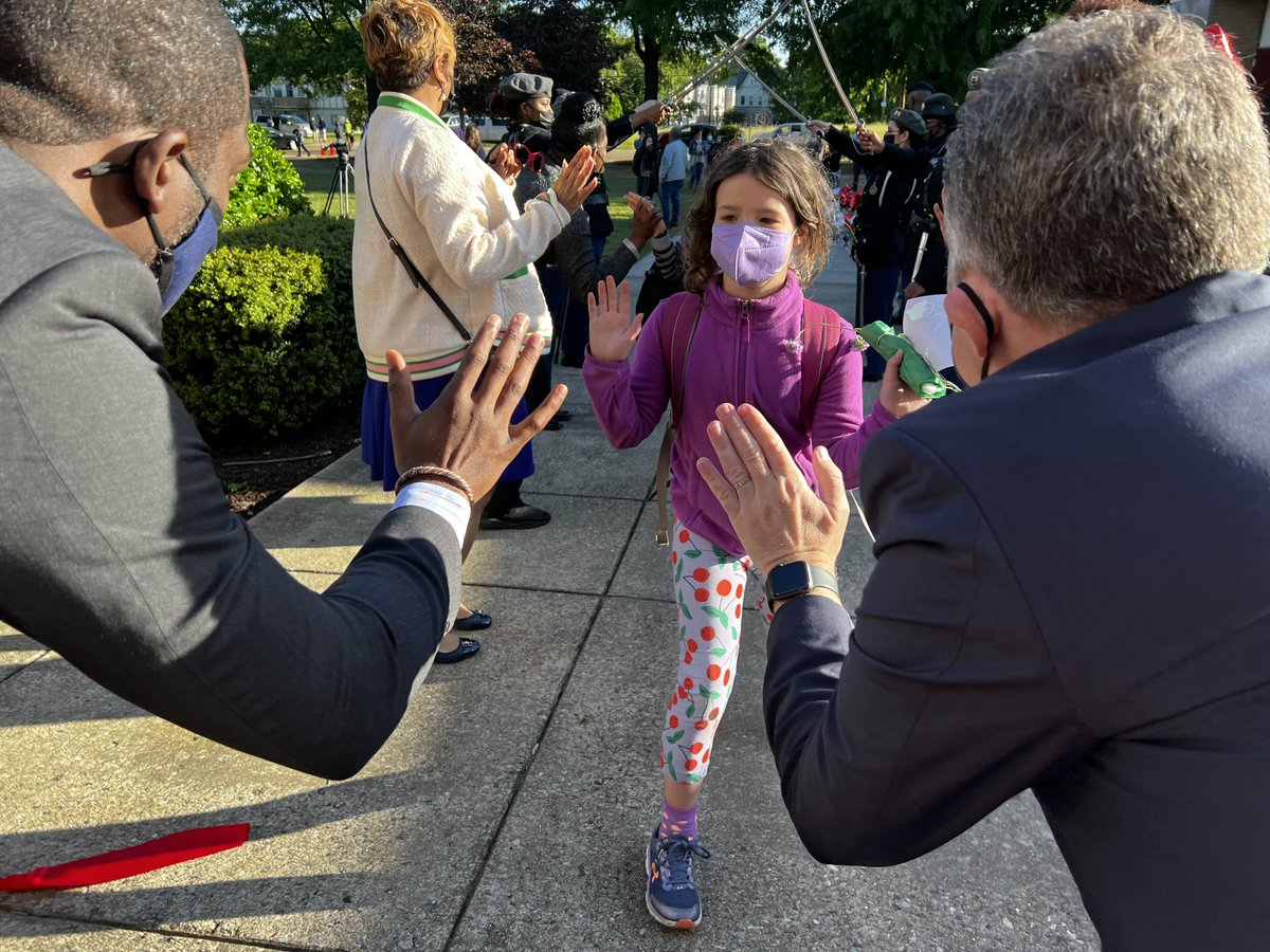 RPS_Schools's tweet photo. As of yesterday, Fox ES students are officially in their new home at Clark Springs! Pulling this off in such a short time frame was a herculean effort by so many people in the RPS family. Enormous love and gratitude to all! #WeAreRPS #FoxStrong https://t.co/ia36GNgGU9