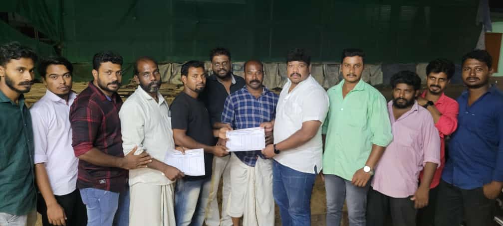 SiJeffrin's tweet photo. "#வார்டு_தோறும் #இளைஞர்_காங்கிரஸ்" 
 விளாத்துறை_ஊராட்சி பகுதியில் #குமரி_மேற்கு_மாவட்ட_இளைஞர்_காங்கிரஸ் #தலைவர் NS_Depakar அவர்கள் தலைமையில் அனைத்து #வார்டுகளுக்கும் #வார்டு_தலைவர்கள் நியமிக்க படிவம் வழங்கப்பட்டது @iamvijayvasanth @manickamtagore @Depakar https://t.co/XMCA7Npuw5