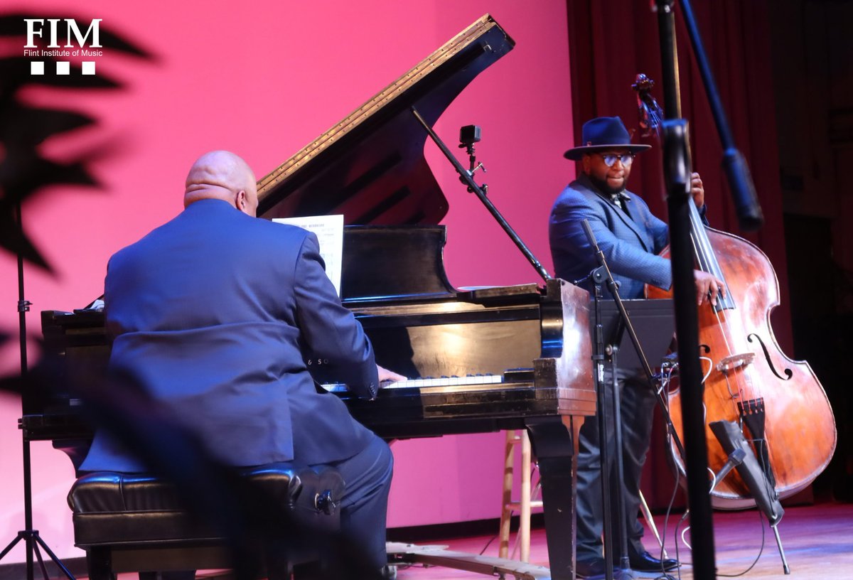 Thank you to all who attended our Jazz at MacArthur Hall this weekend - in person or online.

If you missed it, you can watch here:
facebook.com/flintschoolofp…
YouTube (search "Flint Institute of Music" to watch on your smart TV or device)
youtube.com/watch?v=2KkoPF…
