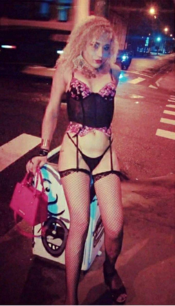 PoxaDesejo's tweet photo. Pra quem nunca me viu Loira 😏🔥 https://t.co/QE6ikzF3qN