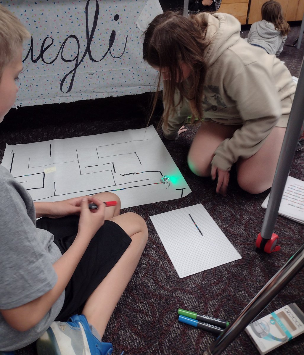 KatieWaegli's tweet photo. What made me smile today? The number of students who asked where to buy an ozobot! #sorryparents #heartlandhuskies https://t.co/lQulBV8Ghw