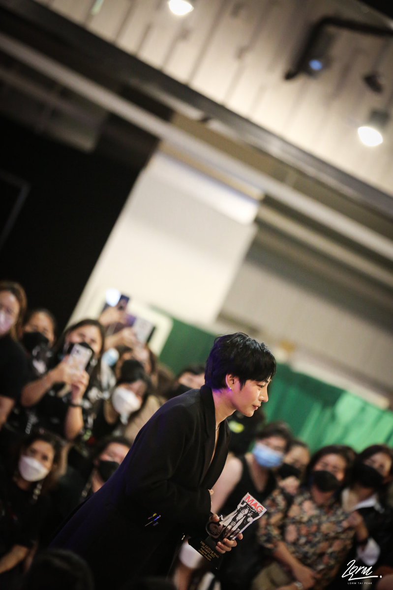 Lorm_Tai_Peak's tweet photo. I MISS YOU 🤍🥺

@peckpalit #TGMA2021xPeckPalit
#TheGuitarMagAwards2021 
#เป๊กผลิตโชค
#PeckPaLitChoke
#palitgallery
#TheMomentsOfLorm_Tai_Peak https://t.co/zVBTf6EifE