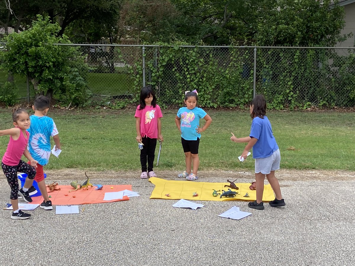 JeniferWells16's tweet photo. Outdoor math stations are a big hit for kindergarten when the big kids are needing quiet to rock the STAAR test!@JeffersonAveES https://t.co/kQMSZJ07Ng