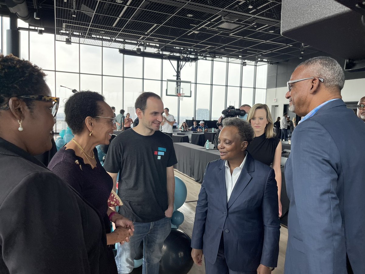 vkrussell's tweet photo. Congratulations to @Brett_FTXUS and the entire team on the official opening of the https://t.co/uIZplZGPZd office in Chicago. Bold plans to bank the unbanked in partnership with @chicagosmayor will make a tremendous impact. Well done! https://t.co/cau8Ad60Om