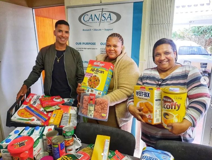 We are so blessed to have received proceeds from <a href="/StefanVN16/">Stefan Van Neel ☻</a> 3 Peaks For Eikehof #CANSACareHomes items drive!

Stefan said: "This was a heart warming, emotional moment seeing the glow of gratitude from staff, as well as Cancer patients of Eikehof"
#CANSACares