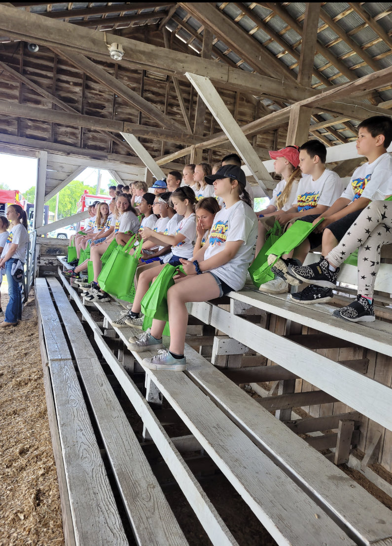 Natetide11's tweet photo. Farm Safety Day for our 4th graders!
#oneLC #EAGLESTRONGER https://t.co/3Ipq4KwUS3