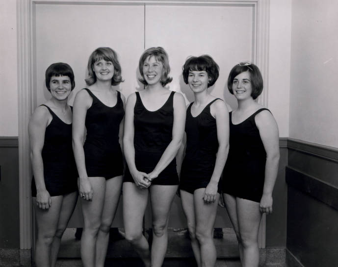 wsmagazine's tweet photo. Fish Fans entertained audiences at Washington State University for 70 years. Here are a few memories of longtime Cougar synchronized swim club. https://t.co/YHaBQl1Auv #WSU #GoCougs #FishFans https://t.co/s4I445V2UN
