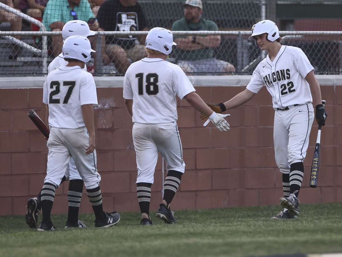 🚨Playoff Pairing🚨
🏆Region III-5A area baseball playoffs
Foster (23-8) 🆚La Porte (16-9)
⚾️G1 - Thurs., May 12, 7 p.m., La Porte HS
⚾️G2 - Fri., May 13, 7 p.m., Foster HS
⚾️G3 (If necessary) - Sat., May 14, 8 p.m., Manvel HS