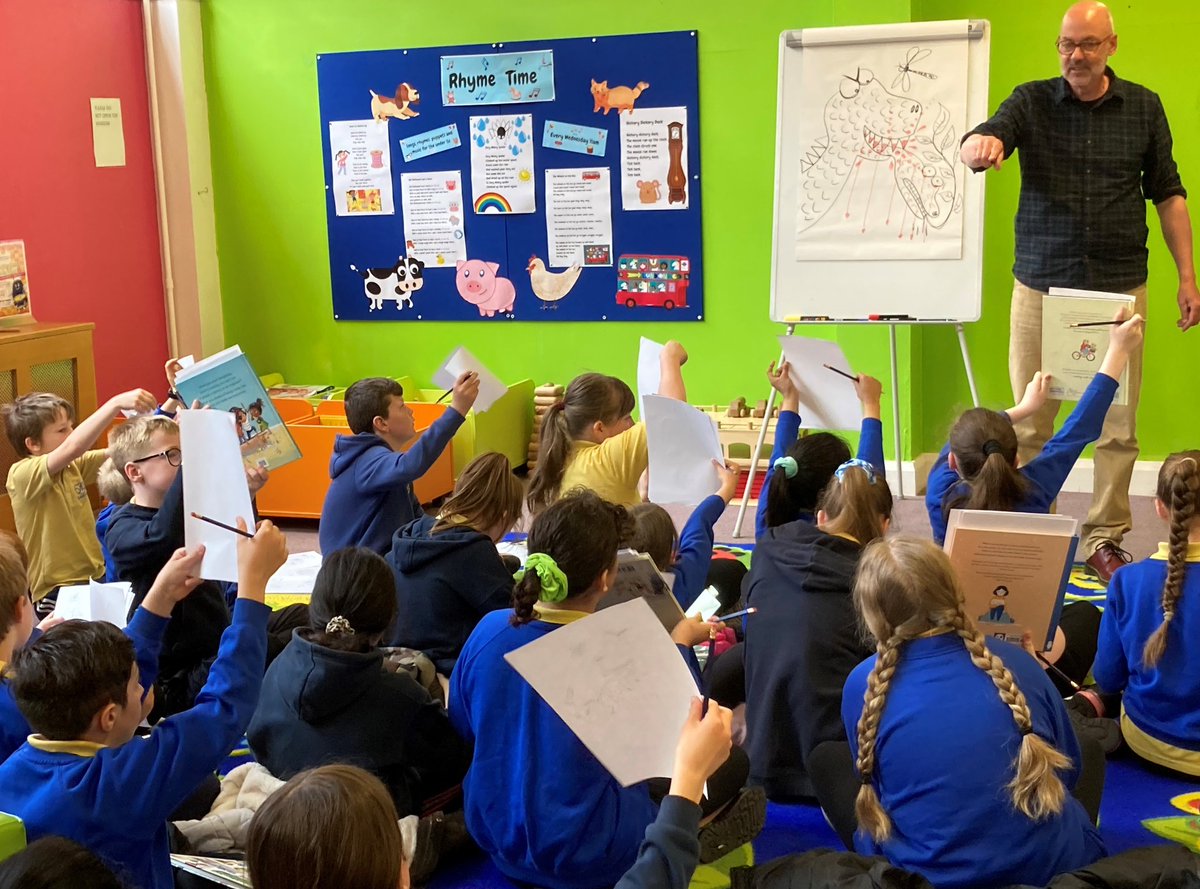 nylibraries's tweet photo. HAD THE BEST DAY over on the coast today as @TonyDeSaulles ran not one but workshops as part of the #ReadingPictures Seeing Stories festival! First workshop was at #Scarborough Library with budding illustrators from @GladstoneRPS @ASCELUK @libsconnected @ace_national https://t.co/SMMFr8uIwP