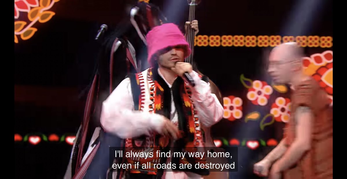NinaDeNapapiiri's tweet photo. Kalush Orchestra, a folk-rap-hiphop collective from Ukraine 🇺🇦#Eurovision ~ "I'll always find my way home, even if all roads are destroyed" https://t.co/5gfpRjp05J