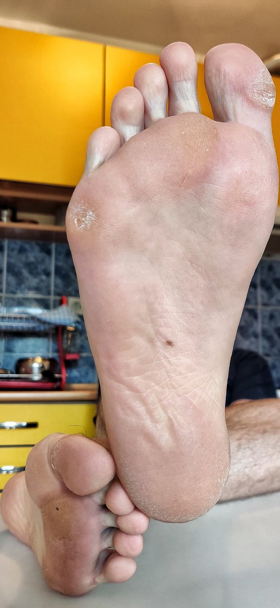roughandmanlyft's tweet photo. Let's see what that tongue can do 👅👣😉 https://t.co/b1pBvewRem