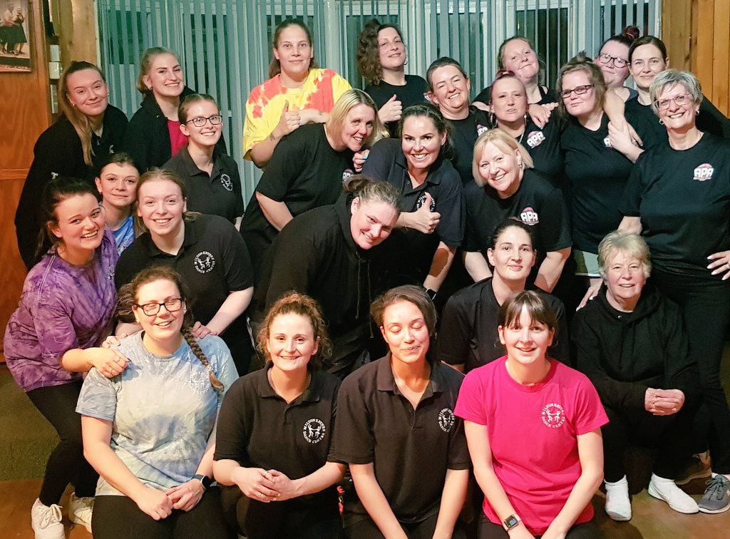 AllPeopleActive's tweet photo. New Poster Alert! FREE Fun Fitness 4 Women sessions at @mkcouncil family centres - taking quality physical activity opportunities to the doorstep of those who face the most barriers to get active - The APA Way!!! #AllPeopleActive #ActiveHealthyHappy #GetUpGetOutGetActive https://t.co/bqpn0pGRqB