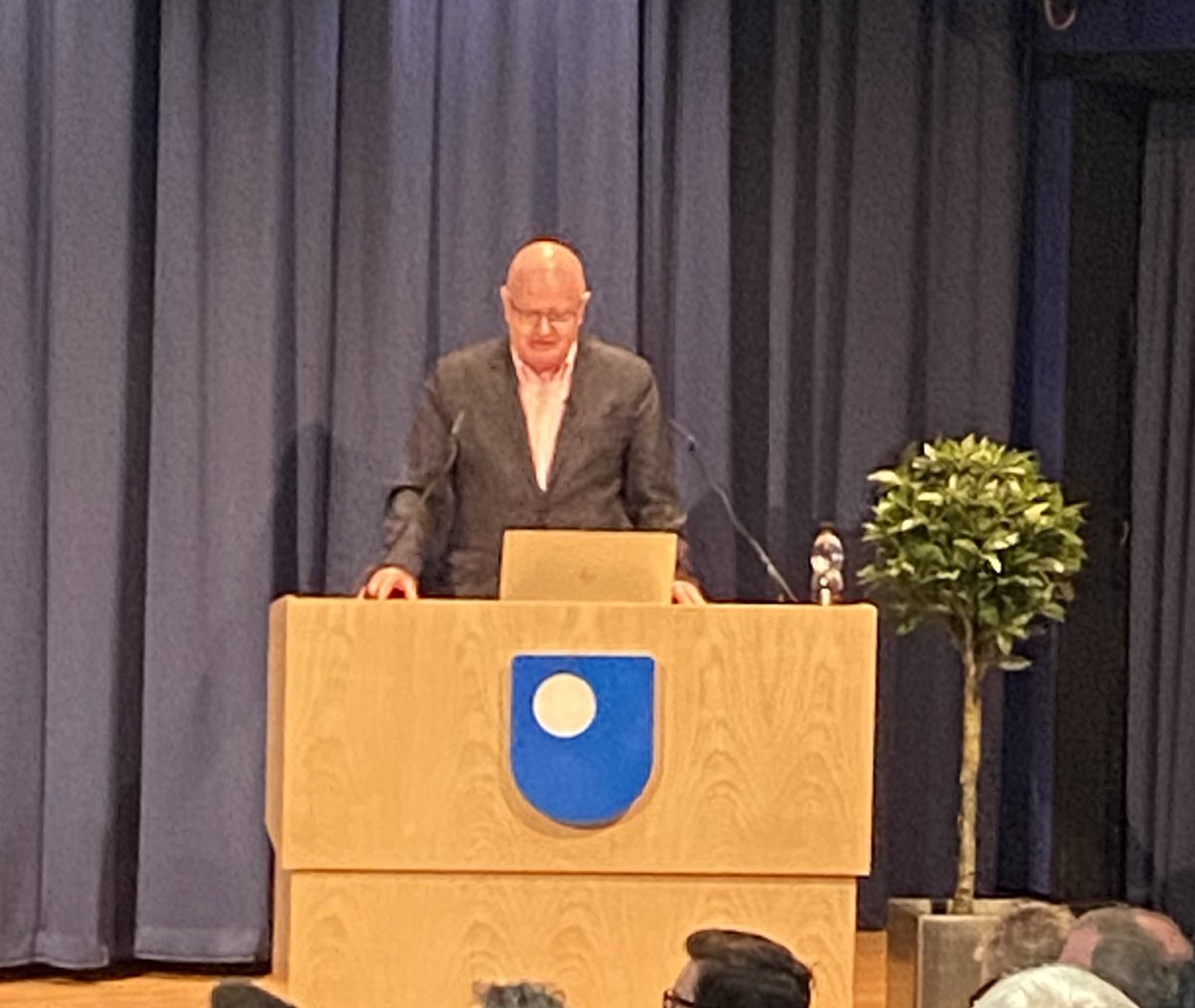 TAThompson16's tweet image. Made it just in time! @space_ou @CaptainTardi #CaptainOnCampus #OUTalks