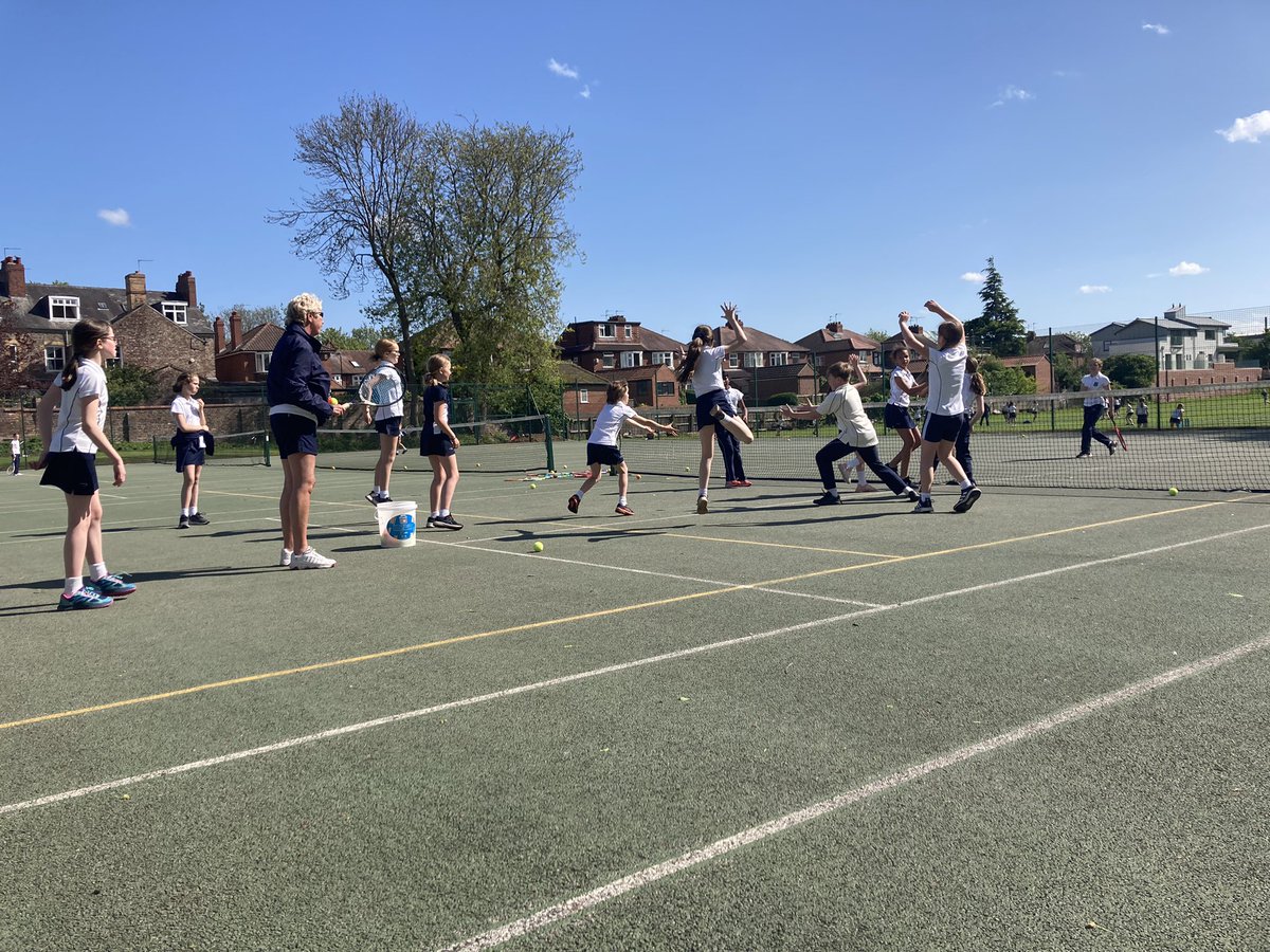 StPetersJSport's tweet photo. Great to see J3 combining tennis and catching practise this afternoon! #summerterm #positivetransfer #tennis #cricket https://t.co/PK1m6Lfo9F
