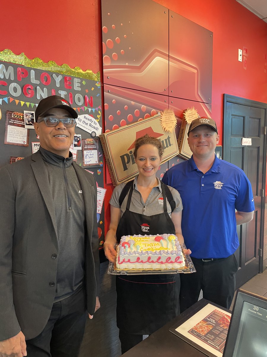 gpshospitality's tweet photo. Three cheers to Dean T. from Pizza Hut #36061 in Huntsville, AL on achieving her goal to be a Top Right Training Manager. Dean - we are #GPSproud of all you have achieved and look forward to seeing you reach future goals! #TRTM https://t.co/HxUpSgfwv0