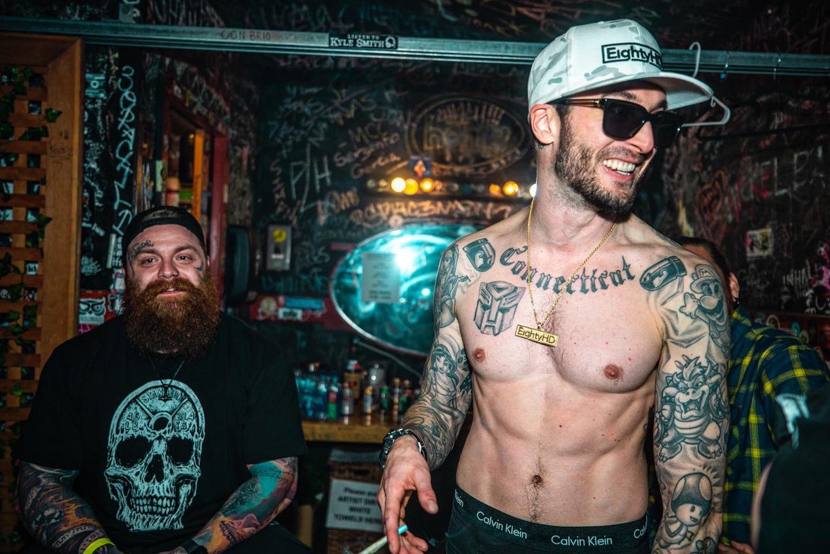 ChrisWebby's tweet photo. The #InappropriateTour was a fucking blast, shout to my team and every single fan who came out and supported.
Hereโs some pics of some of our adventures ๐๐ป๐ธ https://t.co/nVC6qVogRY