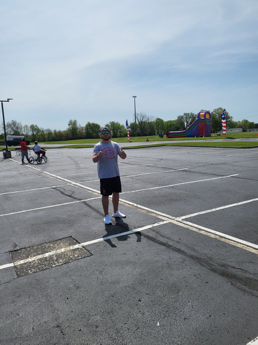 Thanks to Coach Scott for his hard work organizing at Champions Day.  This School system is full of great people. #IGTBAC @Cruiser_Sports <a href="/GMHSFootball/">Cruiser Football</a>