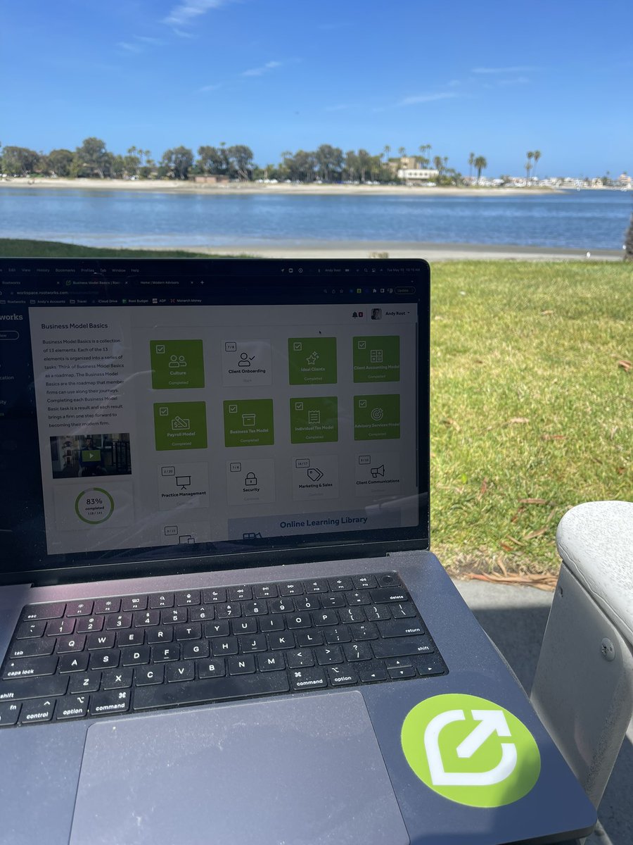adroot12's tweet photo. Not a bad place to work! #AWEBLiveSummit #rootworks https://t.co/dpzcxVBfXI