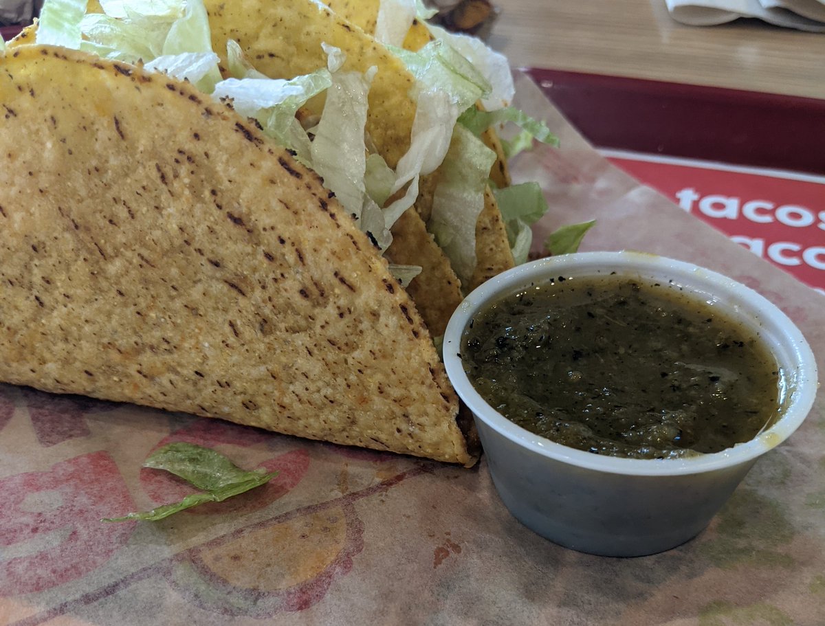 ChadBirger's tweet photo. Another great #TacoTuesday lunch at @tacojohns. Pro tip: ask for super hot sauce! https://t.co/GfveVbitAE