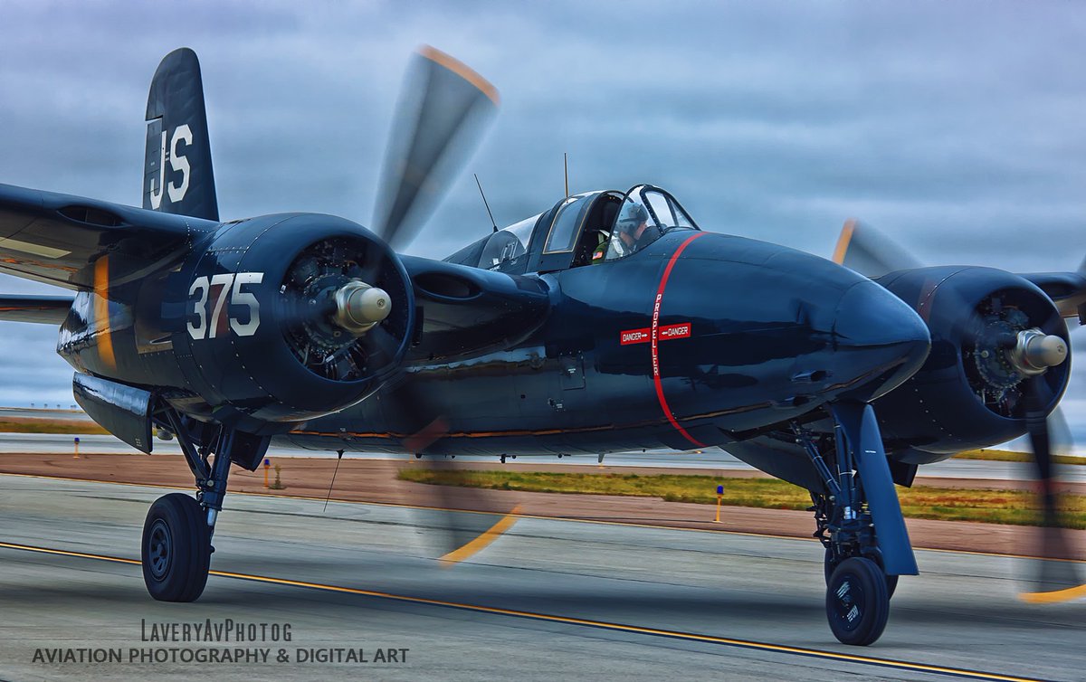 WWIIAviation's tweet photo. One of our two Grumman F7F Tigercats taxis at a recent Colorado air show. Check out the Tigercats -- and the 26 other flying aircraft in our collection -- when you visit the museum!
#WWII #AvGeek #Museum

Photo credit: Bill Lavery https://t.co/SjXsl1AQKf
