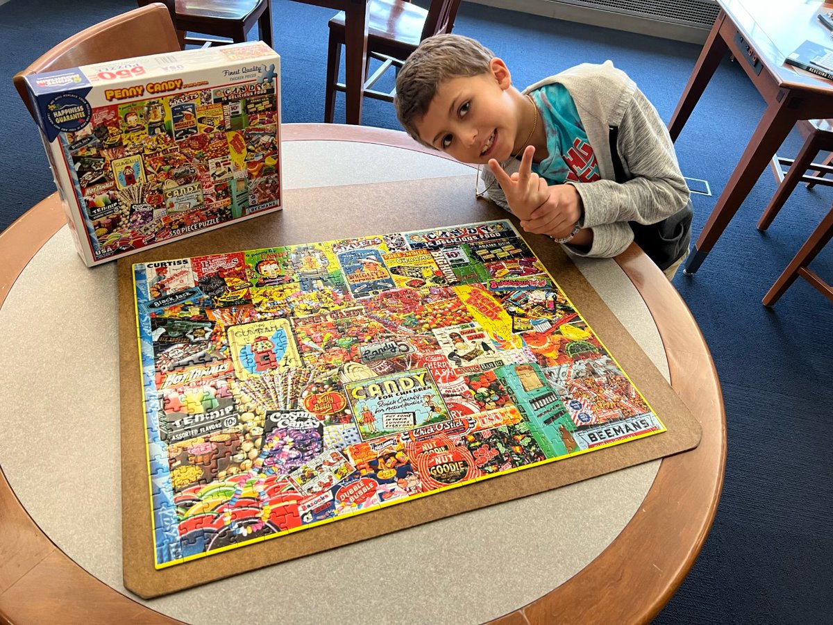 Billerica_Lib's tweet photo. Who can resist the pull of an unfinished puzzle? This young patron stopped by to add a few pieces to our community puzzle...
and ended up finishing it! 😮🧩👏😍 #communitypuzzle #ilovelibraries #BillericaLibrary #Billerica #puzzles #puzzlemania https://t.co/vAc19PndYR