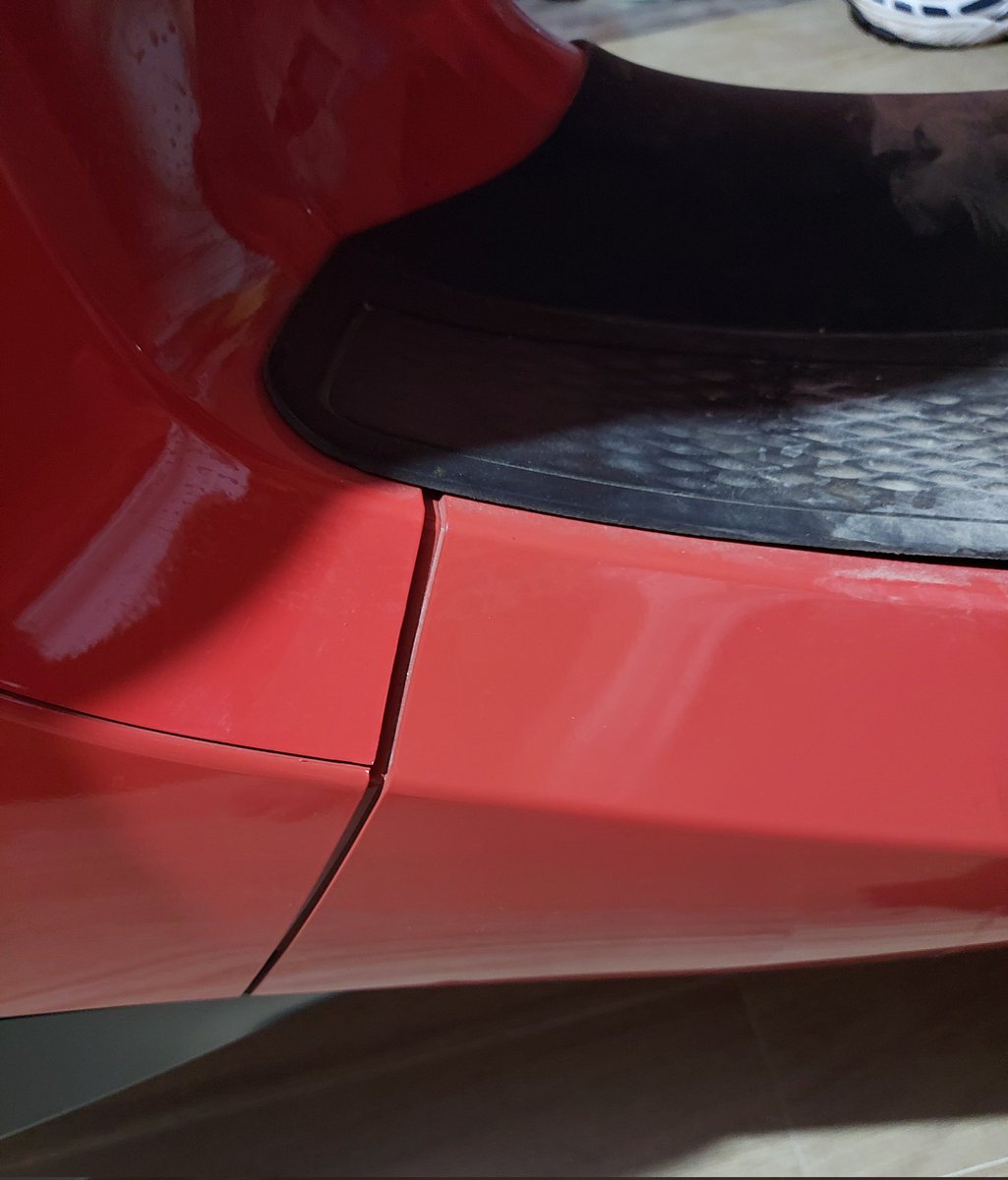 rajesh_profile's tweet photo. @OlaElectric @OlaScooter @bhash  I hate these excessive panel gaps in my new @OlaScooter. Also the charging flap isn't opening. This is not how a vehicle should be delivered. I am completely disappointed. Hope this gets fixed soon. https://t.co/d2vwSKP43f