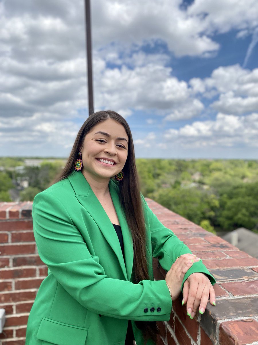 elevatustx's tweet photo. At Elevatus LLC, we go above and beyond to help you navigate the competitive market and negotiate the best possible price for the property you desire 🤩

Contact Alinn to schedule a consultation and get started on your housing journey!

Alinn Barahona
alinn@elevatustx.com https://t.co/T6L12aYFFW