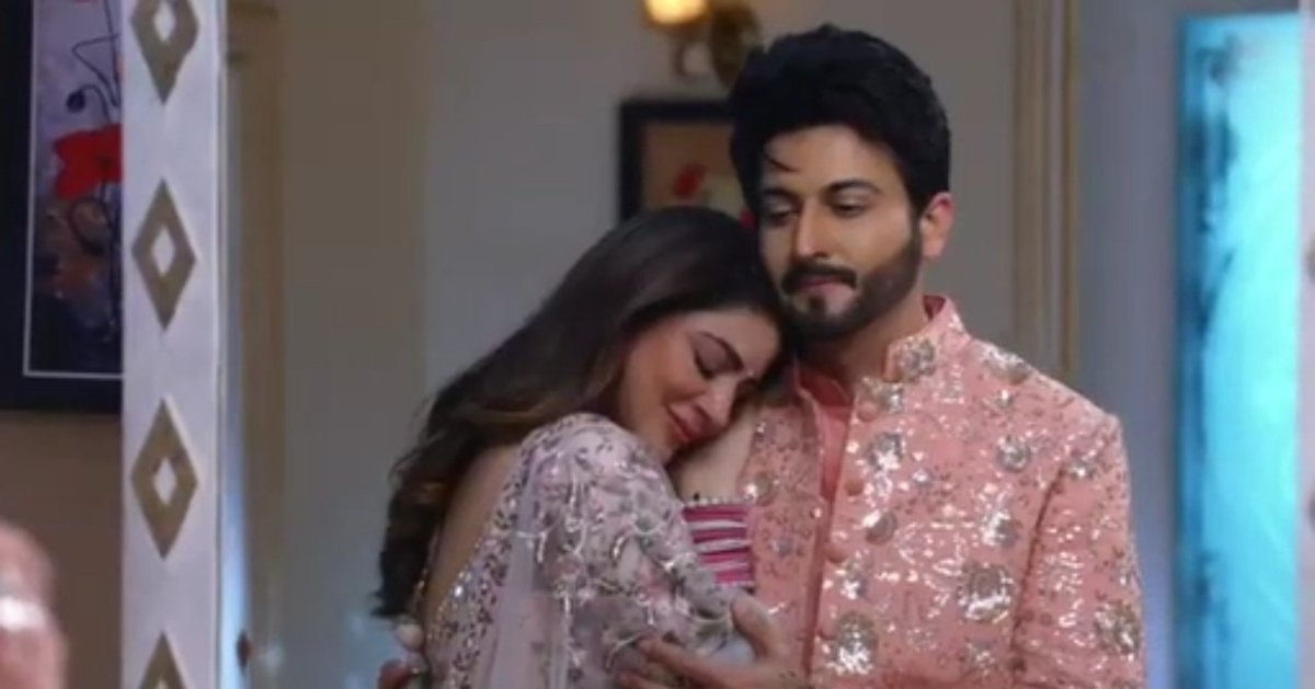 ShaikhZ41831225's tweet photo. #seene se tere
Sir ko lga ke
Sunti mai rahu
Naam apna
❤❤❤❤❤
😍😍😍😍😍
#preeran 
#dheeshara 
#kundalibhagya https://t.co/Q9ZwBJO5kj