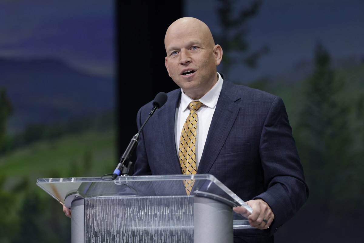 BYU's tweet photo. "If you're looking for answers and peace in your life, if you need to experience a 'higher education' for a few minutes, and want to know what 'inspiring learning' feels like, please give the Lord 'equal time.'" - Tracy Flinders, #BYUDevo https://t.co/McjJ4nQ8zW