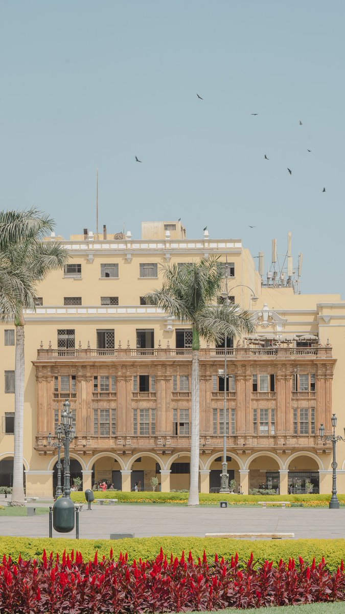 mdkro's tweet photo. La variedad de estilos de arquitectura que tiene Lima es impresionante.

Abro hilo para mostrar un poco lo que vi desde mi cámara. https://t.co/Wop1VZXUNI