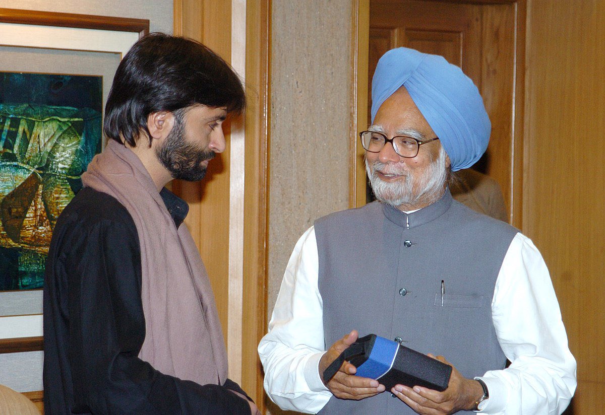 bjpharshvardhan's tweet photo. अलगाववादी नेता यासीन मलिक ने कबूला गुनाह, कोर्ट में कहा- हां मैं आतंकवादी गतिविधियों में शामिल था। https://t.co/H6ORl9cWGi