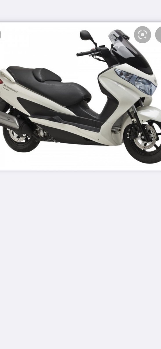 Btzvcn's tweet photo. Avui m’ han robat la moto a la porta de casa. M’he descuidat i he deixat les claus posades. Han trigat 30 min. Era una Burgman 200 blanca molt velleta però feia el seu servei. He denunciat pero faig aquest tuit per si hi ha sort i algú la veu per Barcelona. Matricula 7701 HPM https://t.co/WpwSKUYWq1