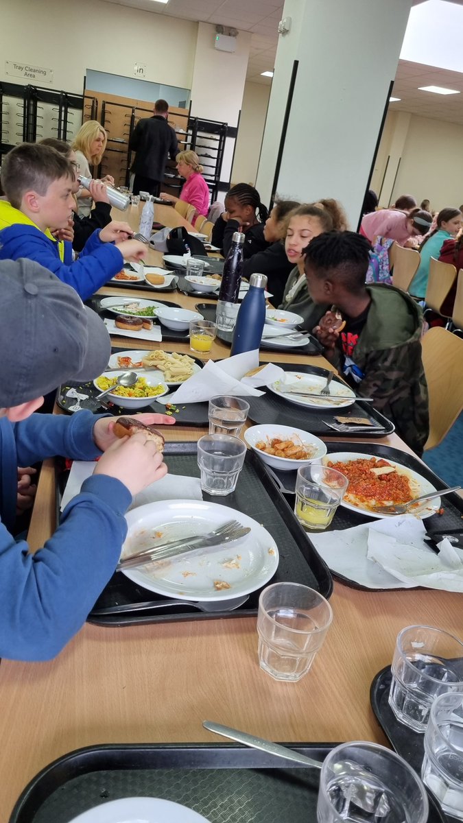 BishopJuniors's tweet photo. We love the food here, though we're bursting to get to the PGL Shop! #pglliddington #BCSPrep #QPTA https://t.co/VjVJnrx1F5