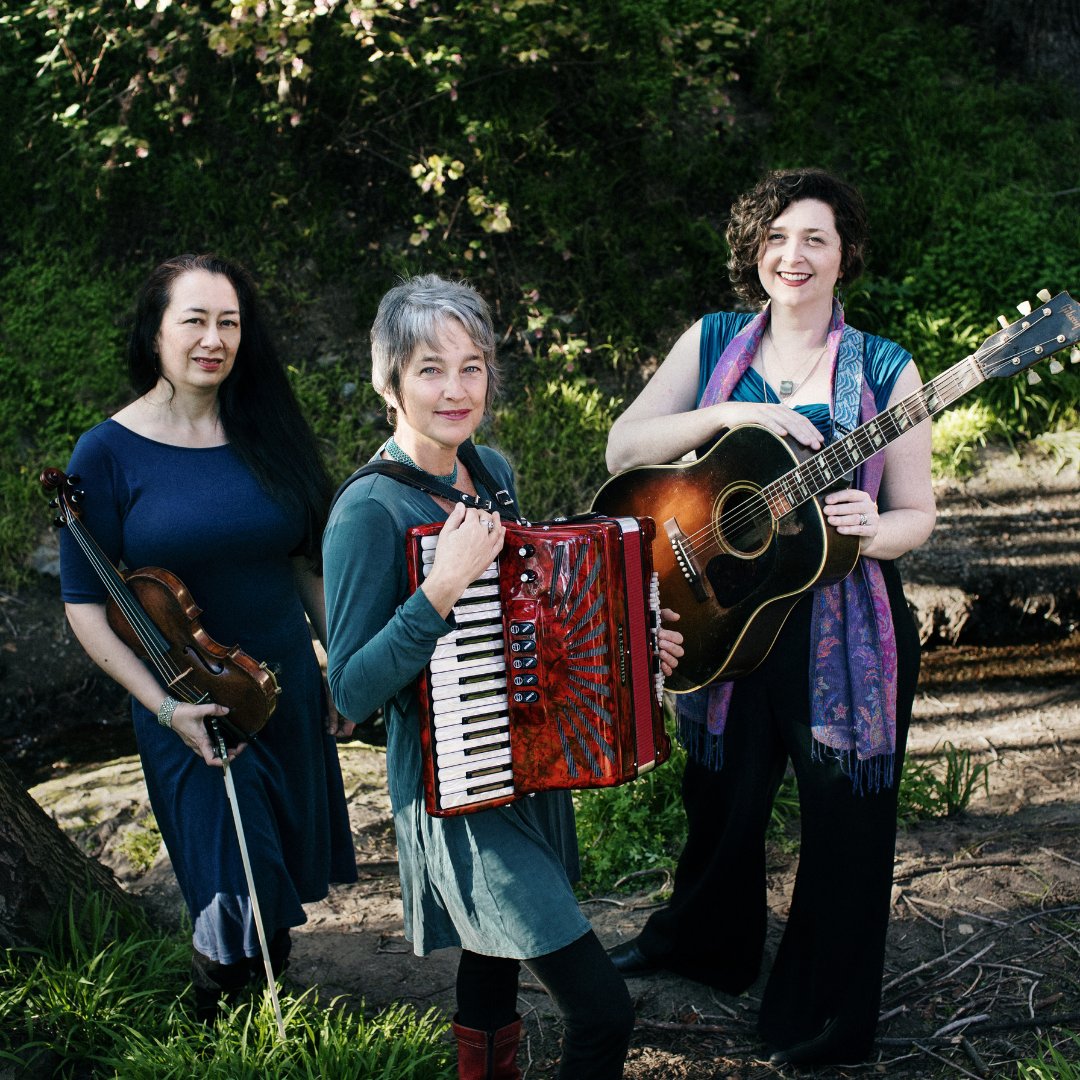TrueLifeTrio's tweet photo. Saturday in Berkeley &amp; Northwest Tour - https://t.co/ufjGGGsVer https://t.co/mnZCDID0CO
